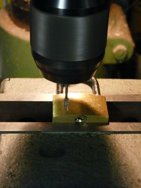 drill milling machine drilling