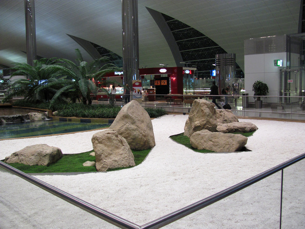 dubai international airport 