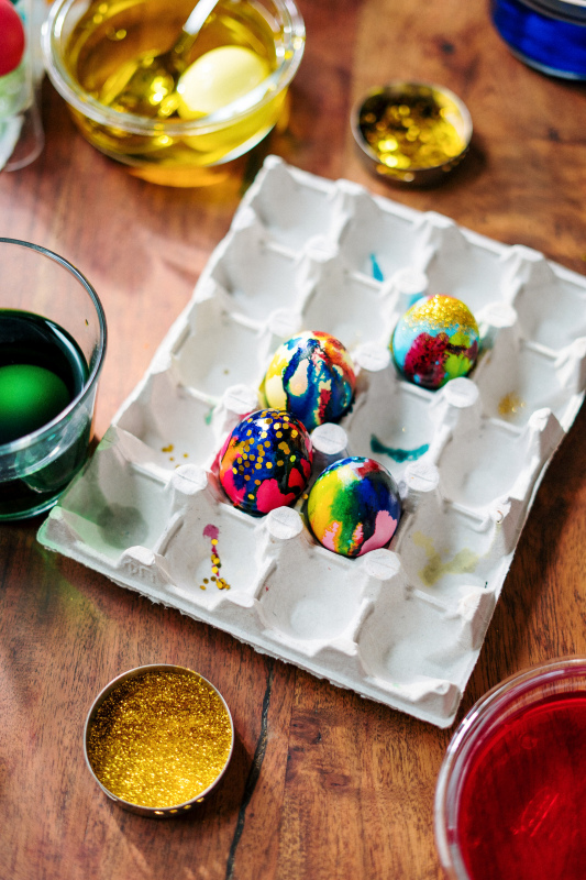easter preparation picture eggs tray paint