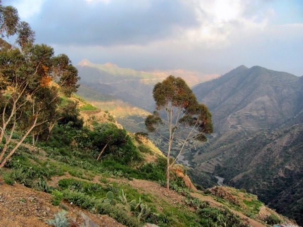 eritrea mountains valley