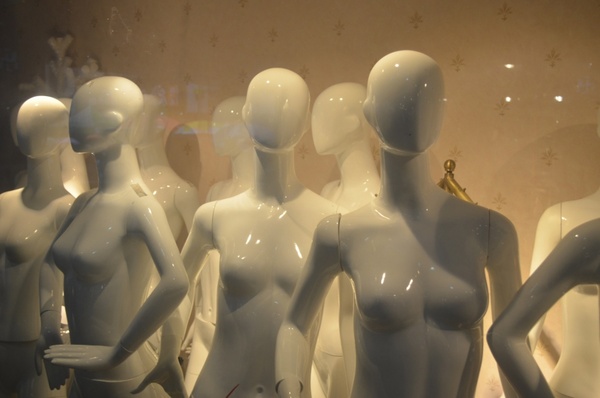 faceless mannequins