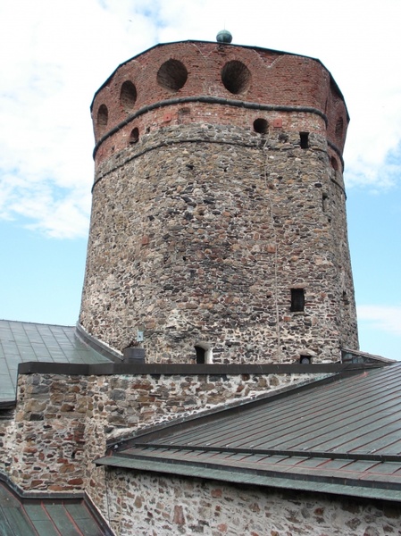 finland olavinlinna castle tower