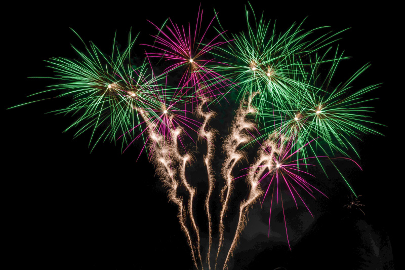 fireworks scene picture dynamic sparkling 
