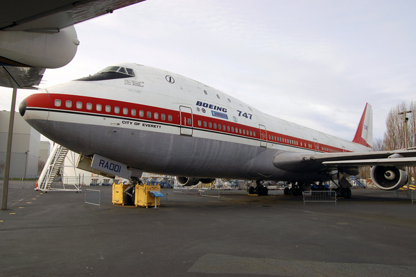 first boeing 747
