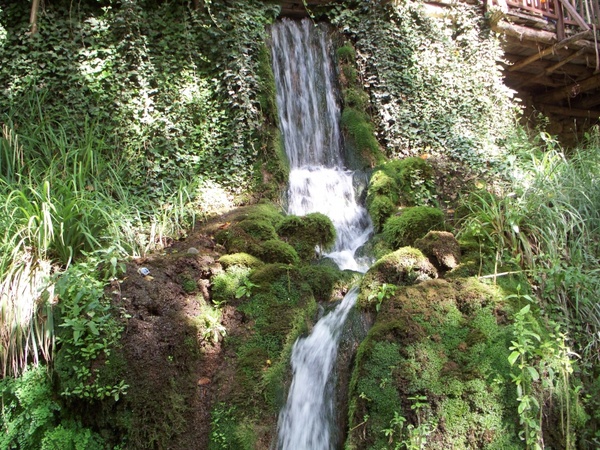 fountane waterfall pamukkale