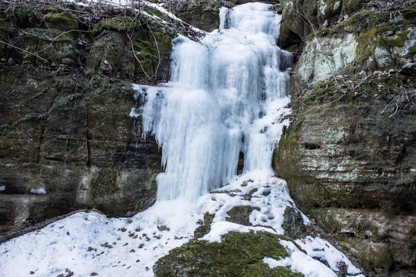 frozen waterfalls at parfrey039s glen wisconsin free stock photo 
