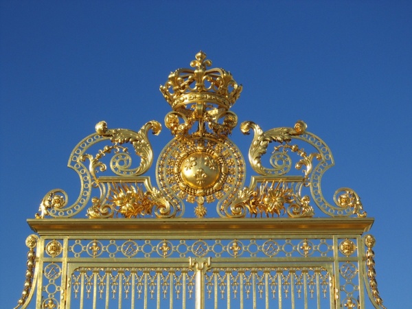 gate golden versailles 
