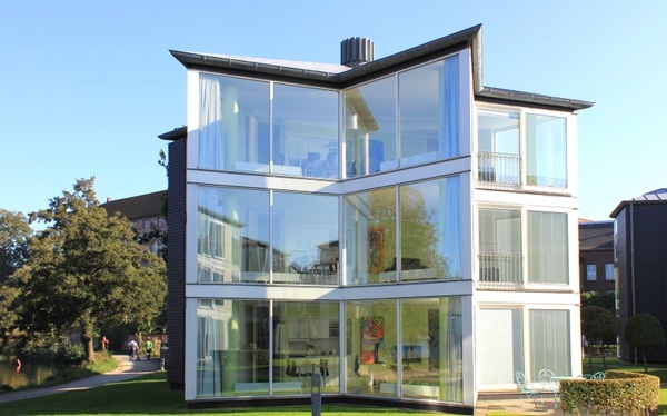 glass house windows architecture