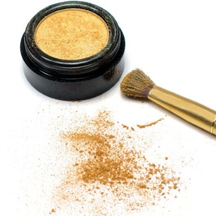 gold eye shadow highdefinition picture