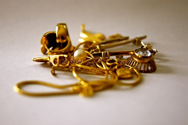 gold jewellery chain 