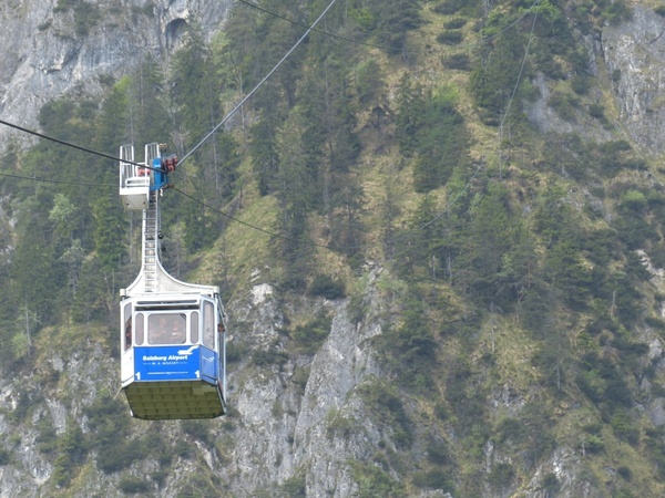 gondola cable car mountain railway