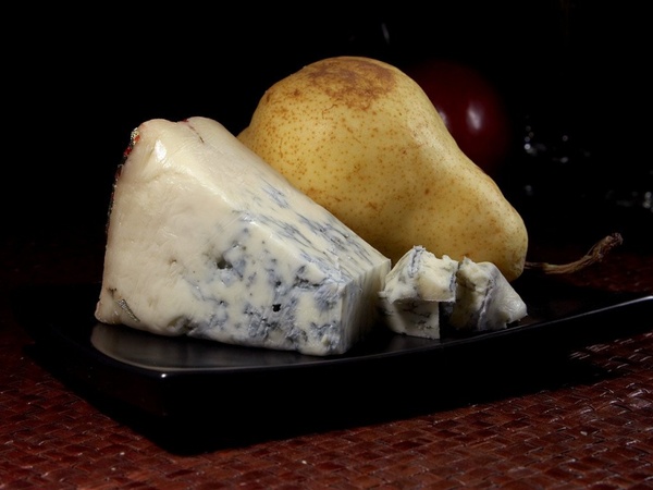 gorgonzola cheese blue mold 