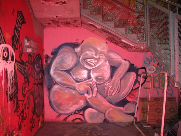 graffiti graffiti in the night berlin graffiti