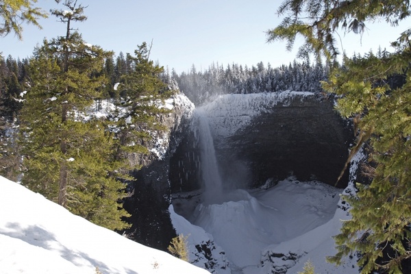 helmcken falls wells gray provincial park