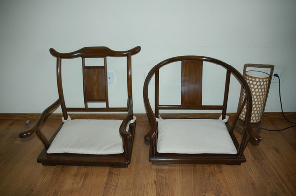 his and her chairs