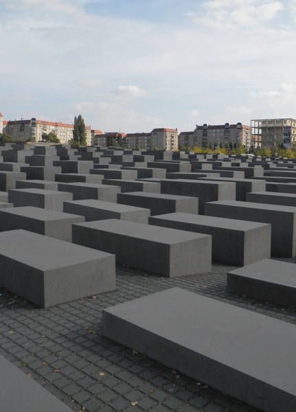 holocaust memorial berlin commemorative monument