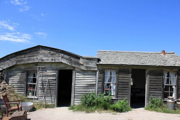 homesteader039s home at badlands national park 