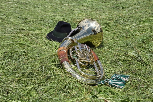 horn tuba music