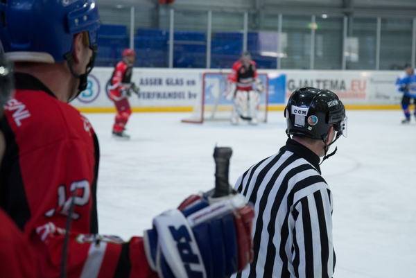 ice hockey referee