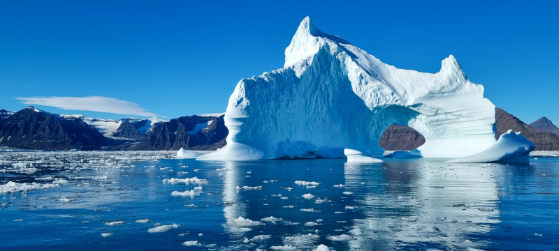 iceberg scenery picture modern bright  