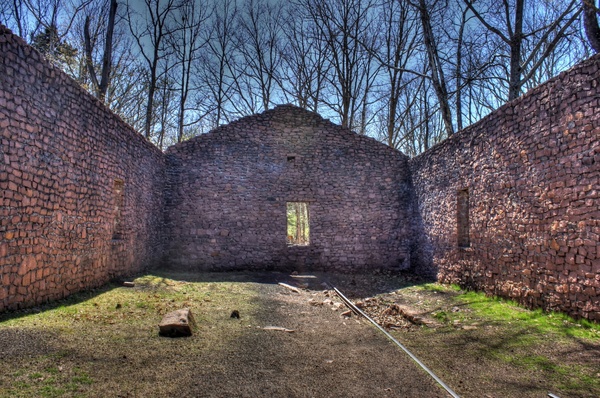 inside the building at elephant rocks state park