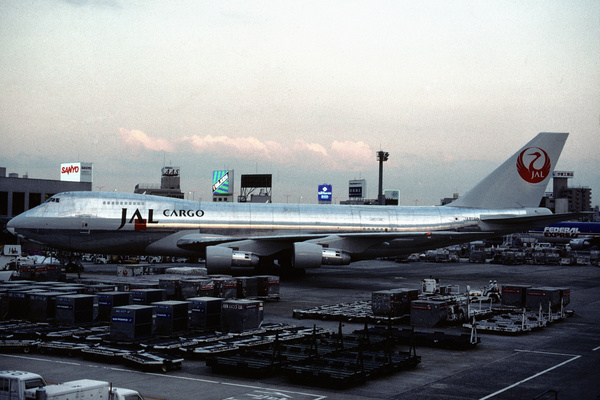 japan air lines boeing 747 246f ja818068423641 