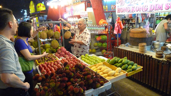 kuala lumpur fruit stand
