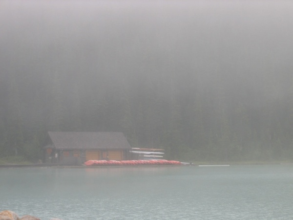lake louise mist