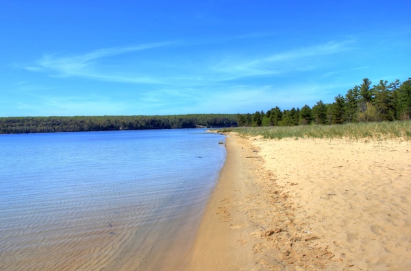 lakeshore and sand point at pictured rocks national lakeshore michigan 