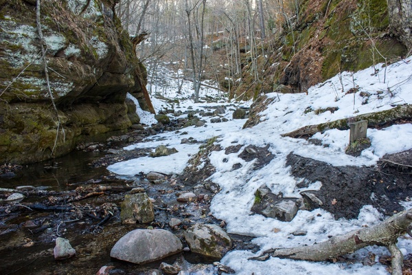 landscape of the gorge in the winter at parfrey039s glen wisconsin free photos