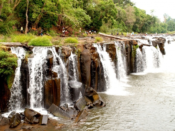 laos waterfall waterfall at lao wet