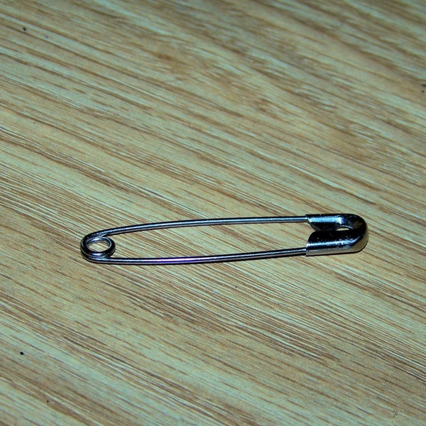 large safety pin