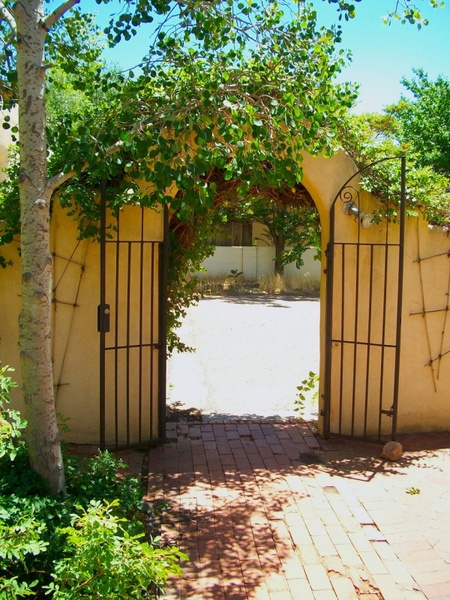 leafy gate