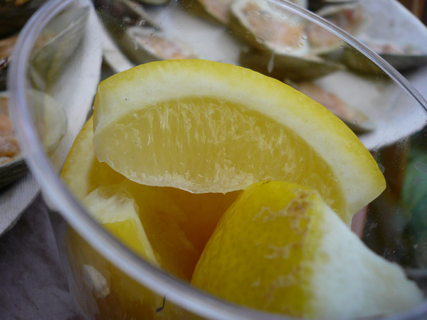 lemons at clam lunch