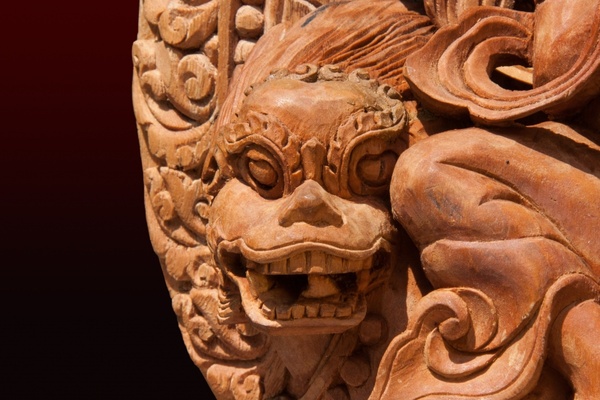 lion detail sculpture