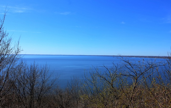 looking at the horizon at high cliff state park wisconsin 