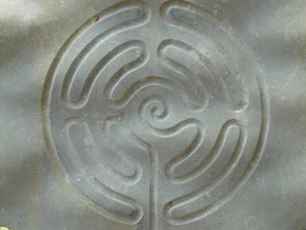 maze labyrinth symbol