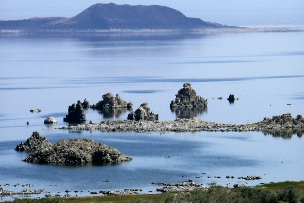 mono lake california usa minerals 