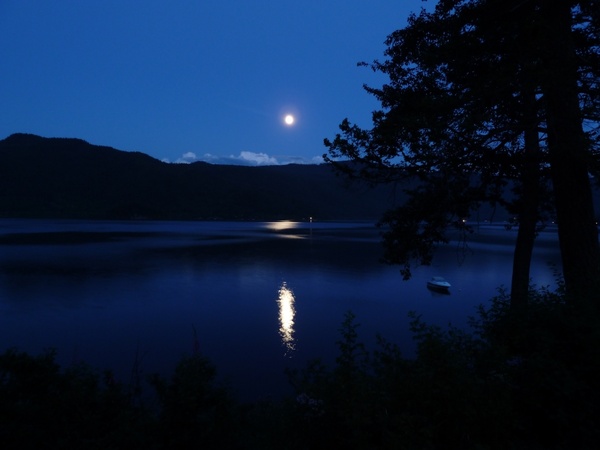 moon moon shine canim lake