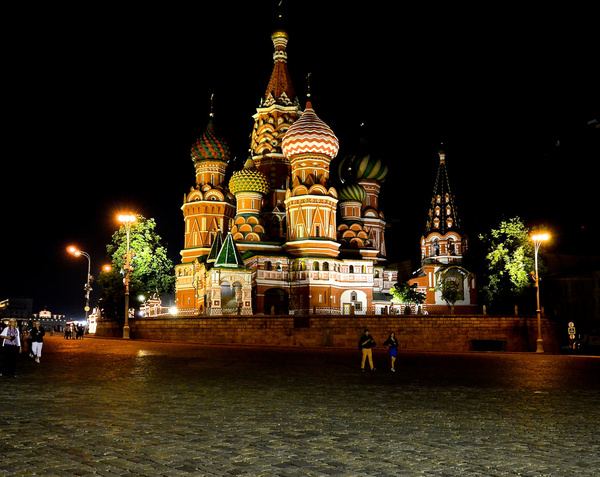 moscow at night 4