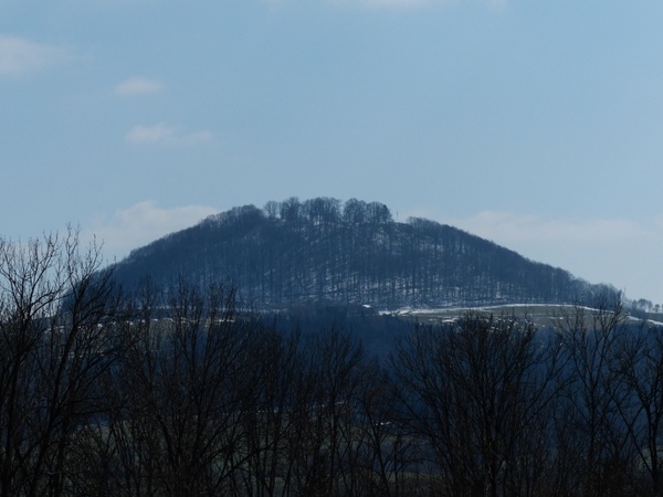 mountain hill hohenstaufen