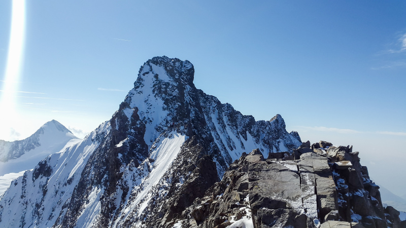 mountain peak picture bright realistic 