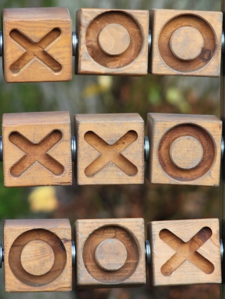 noughts crosses game