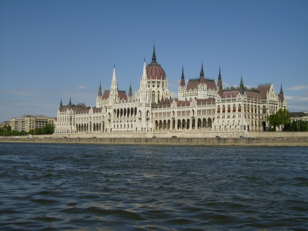 parliament hungary budapest