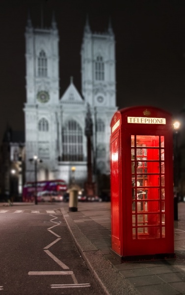 phonebooth at westminster abbey