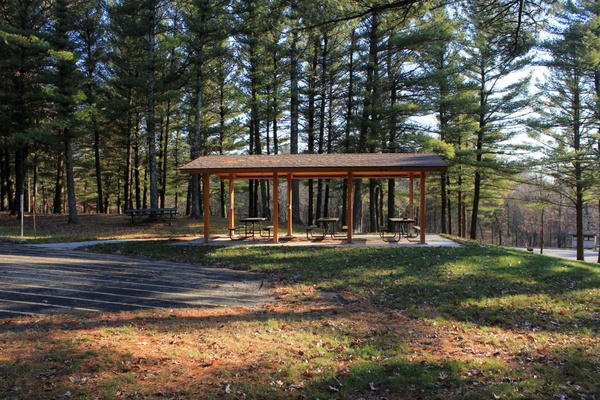 picnic area at mirror lake state park wisconsin