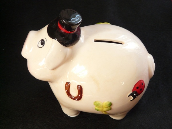 piggy bank pig savings bank