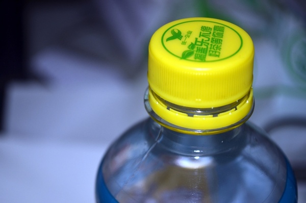 plastic bottle top