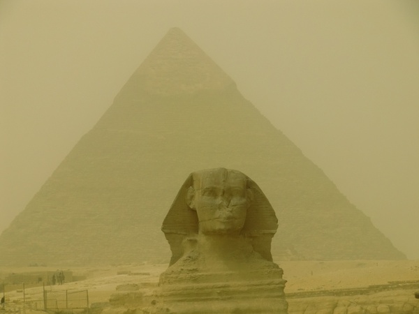 pyramid egypt shinx
