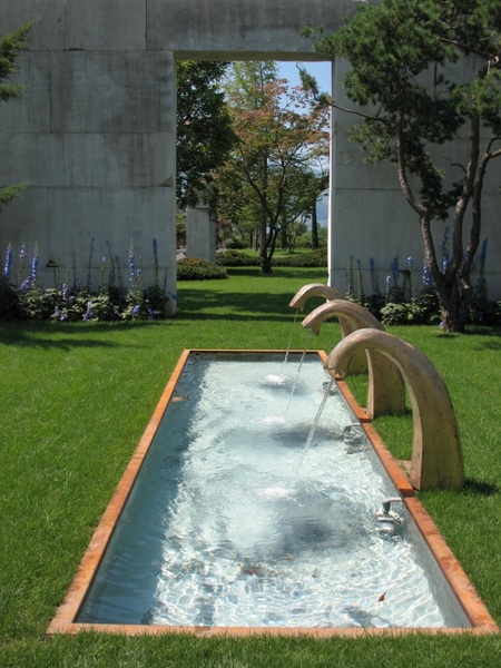 rapperswil garden water feature